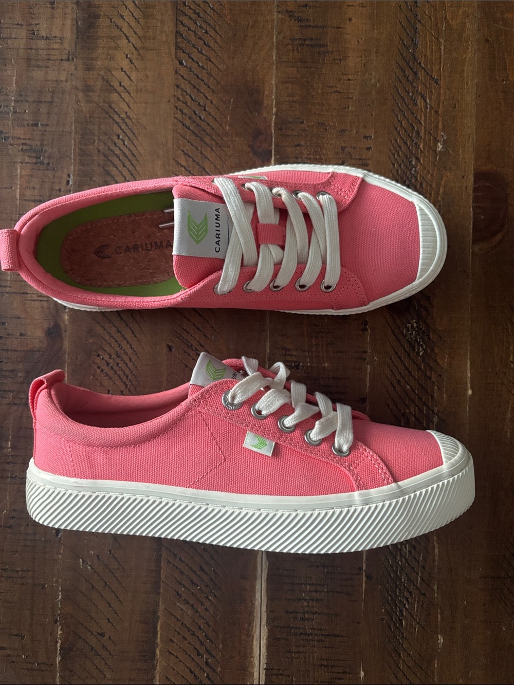 Cariuma OCA Low Canvas Sneakers Shoes in Pink Lemonade Womens Size 7 Robber Toe